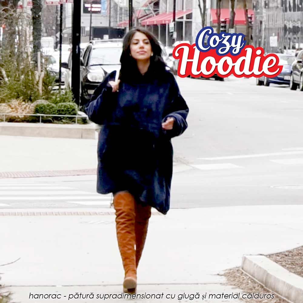 Cozy Hoodie - combinatie de hanorac supradimensionat cu gluga si patura pufoasa din material extrem de calduros