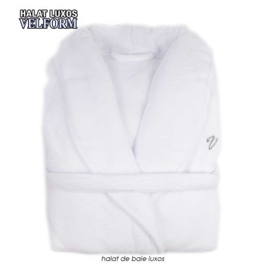Velform Bathrobe - halat de baie pufos si luxos, alb, pentru barbati si femei Velform Bathrobe - halat de baie pufos si luxos, alb, pentru barbati si femei